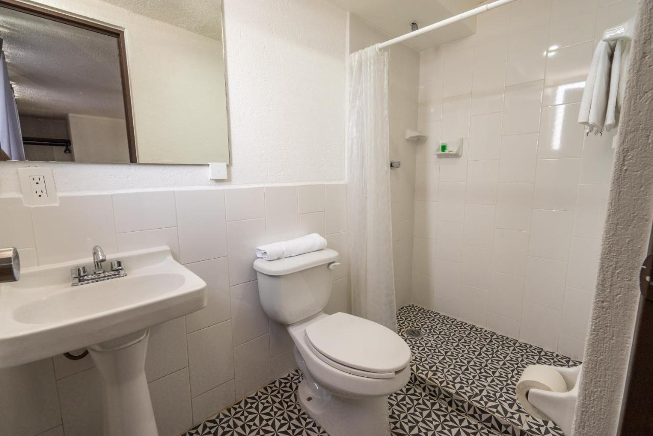 Hotel Delf-Inn كويرنافاكا المظهر الخارجي الصورة